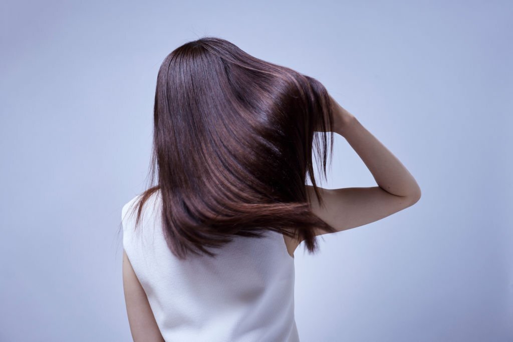 Is It Bad To Touch Your Hair A Lot