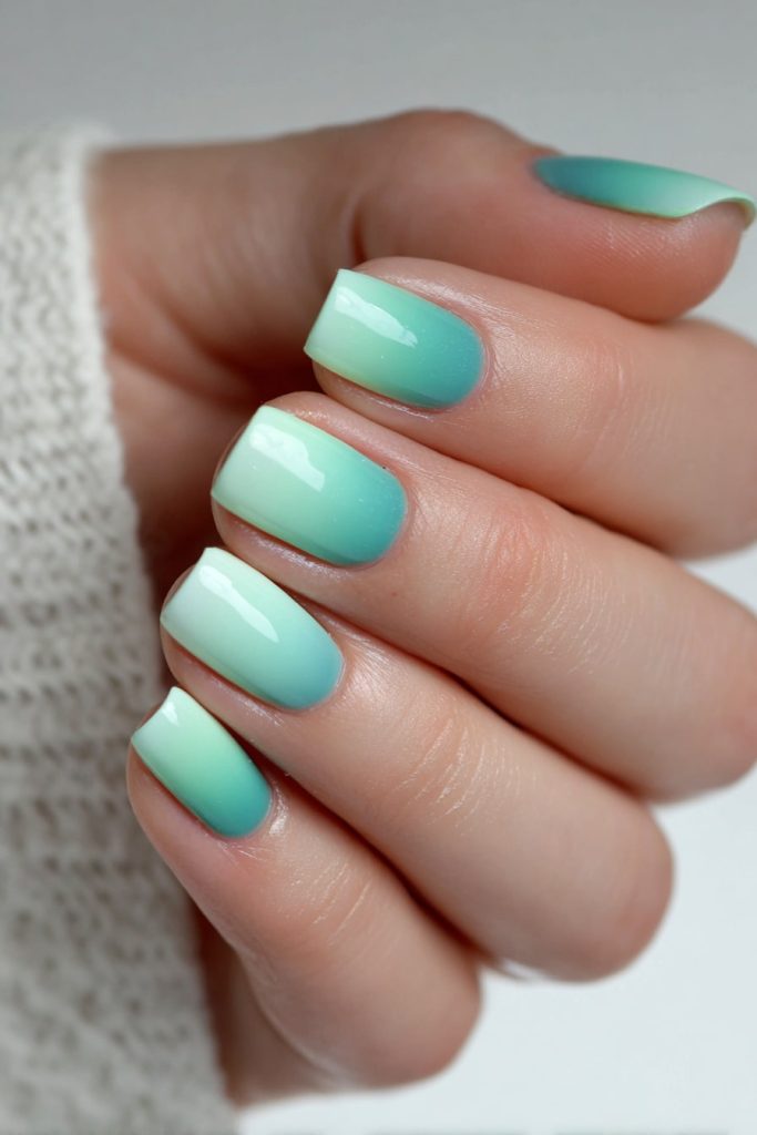 Mint to Teal Gradient