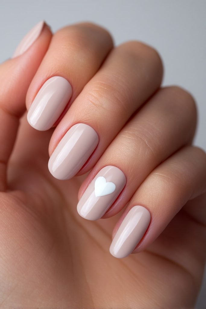 Tiny Heart Accent Nail