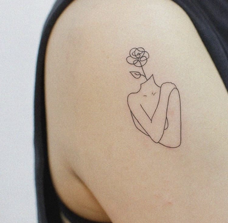 Feminine minimalist tattoo ideas for women